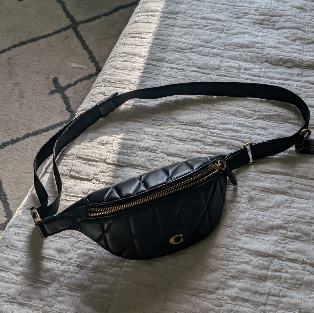 COACH quilted essential belt bag NEW